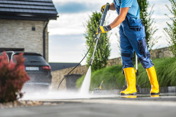 Best Pool Deck Cleaning  in Prosperity, WV